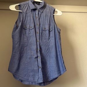 Size m blue top